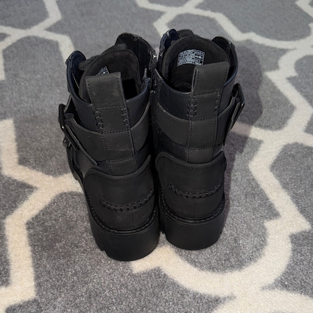 UGGBlack Lace-Up Combat Boots with Buckle Detail - Picture 3 of 5